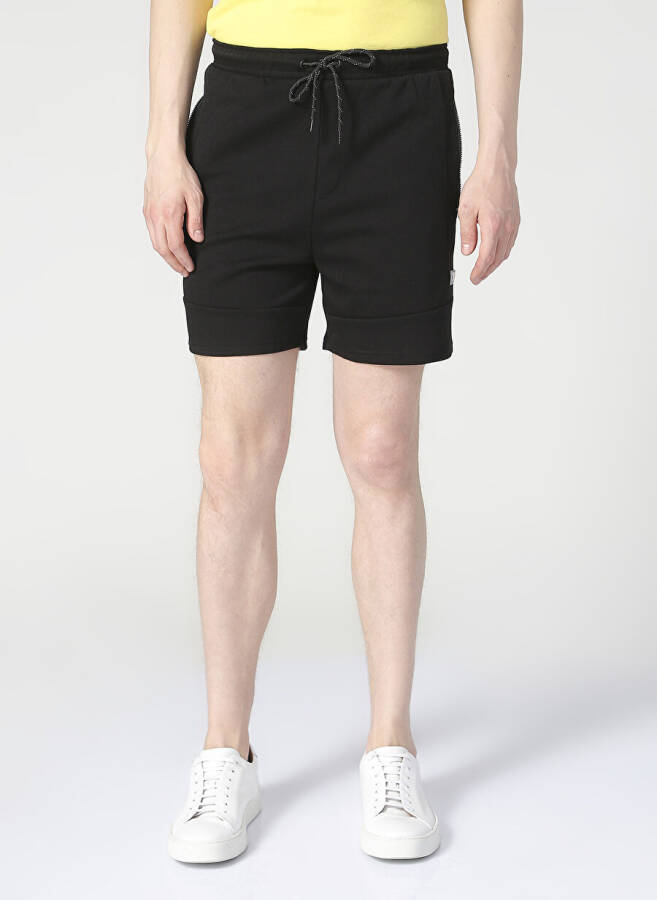 Jack & Jones Black Men's Shorts - 2
