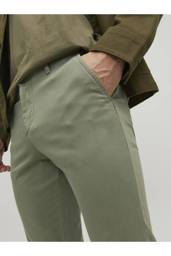 Jack Jones Marco Bowıe Erkaklar uchun Chino Shimlari 12150148 - 7
