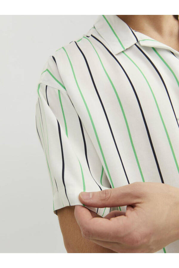 Jack Jones Men's Short Sleeve Patterned Shirt - 6