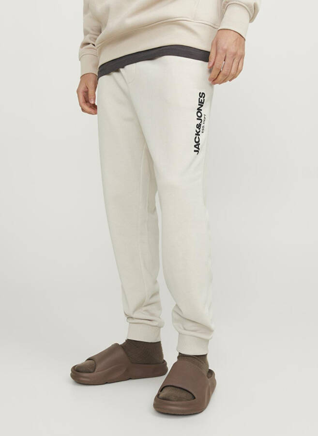 Jack & Jones Regular Fit Cream Men's Sweatpants JPSTGORDON JJGALE SWEAT PANTS NAF - 6