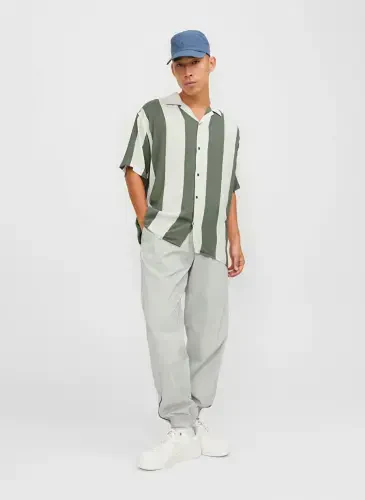 Jack & Jones Relaxed Haki Erkek Gömlek JCOJEFF AOP RESORT SHIRT SS RELAX L - 1