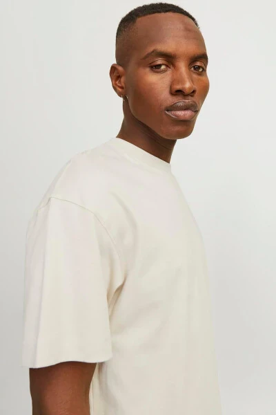 Jack Jones Urban Edge Erkaklar uchun futbolka - JACK & JONES