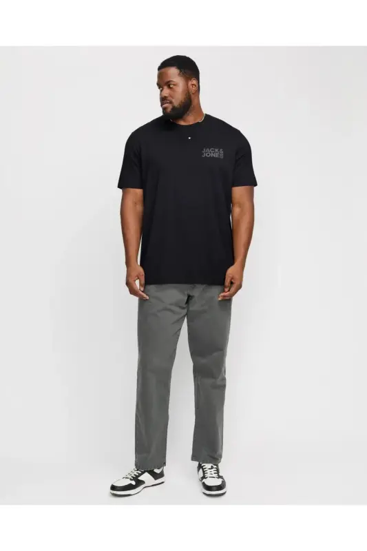 JACK&JONES 12158505 SOL GOGUS YAZILI BUYUK BEDEN KISA KOL TSHIRT-SIYAH - 12