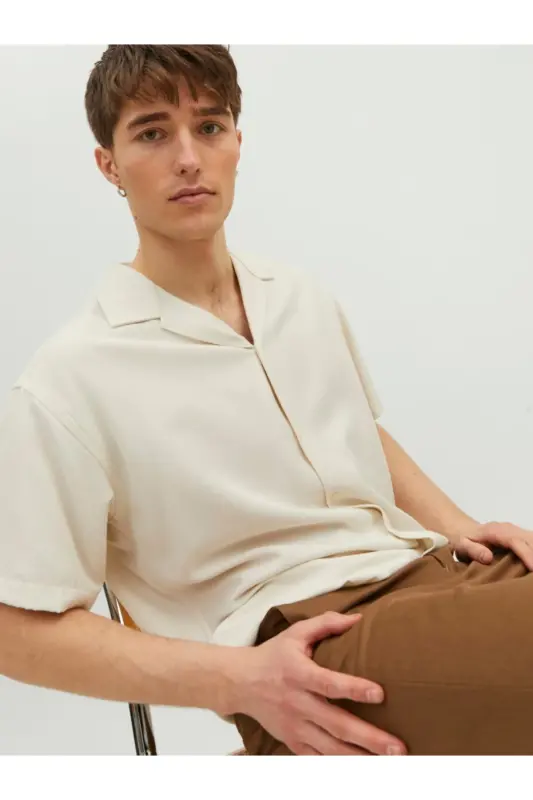 Jack&Jones Erkaklar uchun Bo'sh Kesim Qisqa Yengli Ekru Ko'ylak - 5