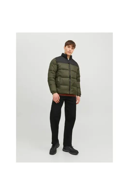 Jack&Jones Toby Puffer Collar Herrenmantel mit grünem Stehkragen - HAKI - 2