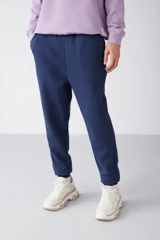Jeremiah Men's Regular Fit Elastic Waistband with Drawstring and Pockets Navy Sweatpants-Navy - 3