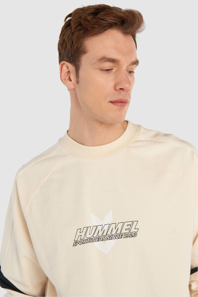 Jimmy keng o'lchamli ko'ylagi - HUMMEL (1)