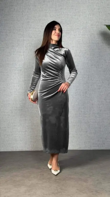 Judge Long Sleeve Ruched Shoulder Side Stone Detailed Long Velvet Dress - 1