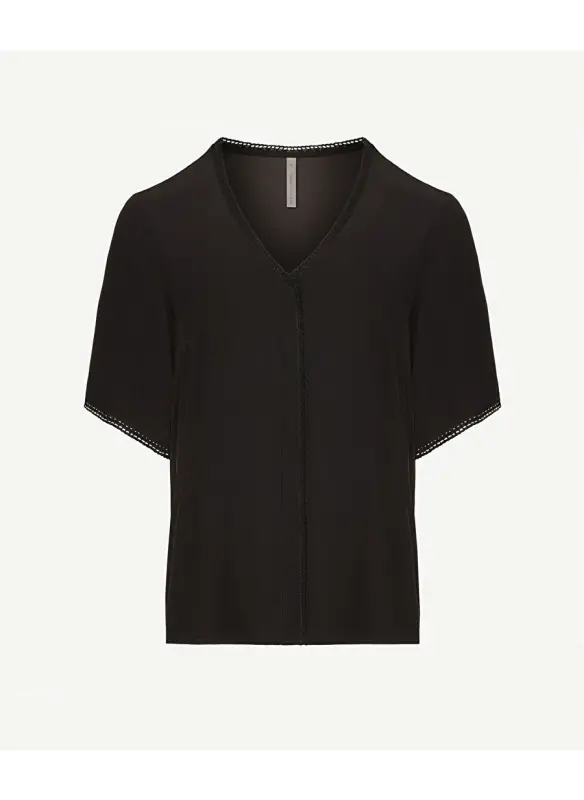 Judge Relaxed V-Neck Plain Black Women's Shirt 24YKGM6010X - 3