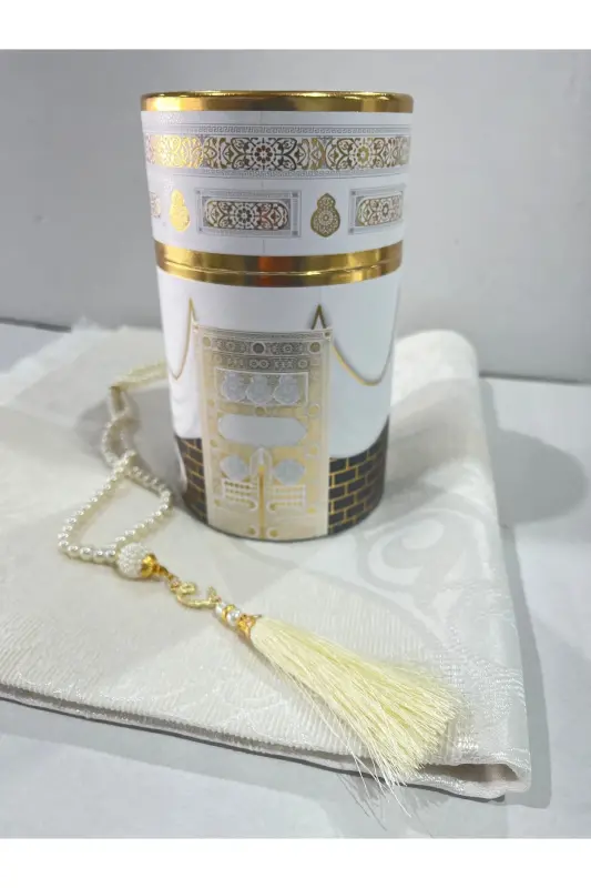Kaaba Patterned Prayer Rug with Rosary Box Set as a Gift for a Dowry - 1