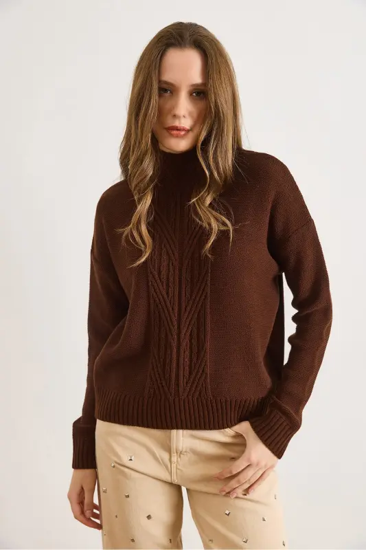 Kadın Acı Kahve Dik Yaka Ortası Saç Örgülü Triko Kazak KZK-19000912-Acı Kahve - 5