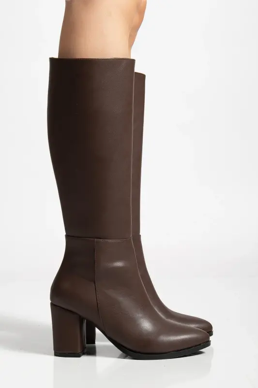 Kadın Acı Kahve Fermuarlı Diz Altı Boy Topuklu Çizme-Kahverengi - MOUN SHOES