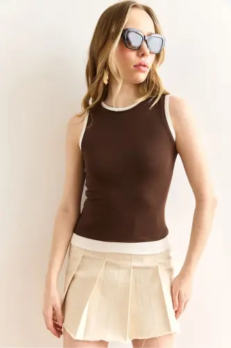 Kadın Acı Kahve Garnili Bisiklet Yaka Crop Bluz BLZ-19003003-Acı Kahve - 1