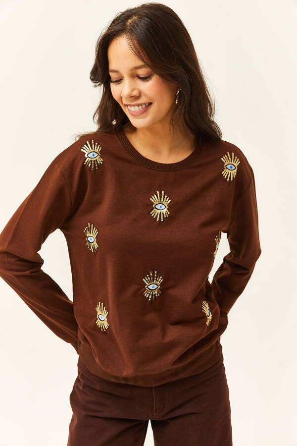 Kadın Acı Kahve Göz Nakışlı Mevsimlik Sweatshirt SWT-19000598 - Acı Kahve - 4