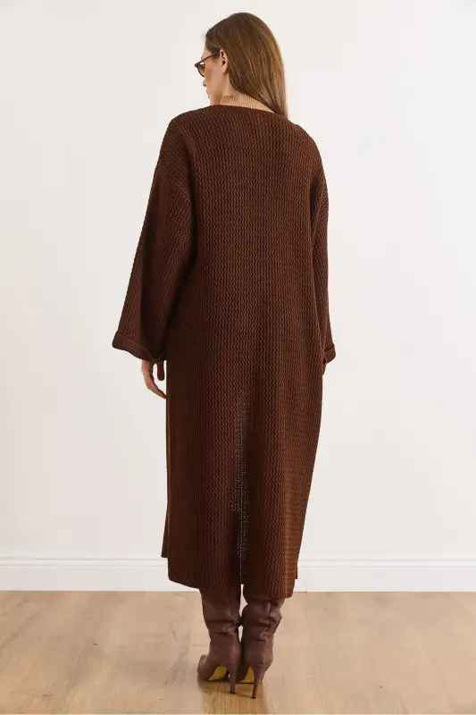 Kadın Acı Kahve Manşeti Katlamalı Maxi Triko Hırka HRK-19000297-Acı Kahve - 2