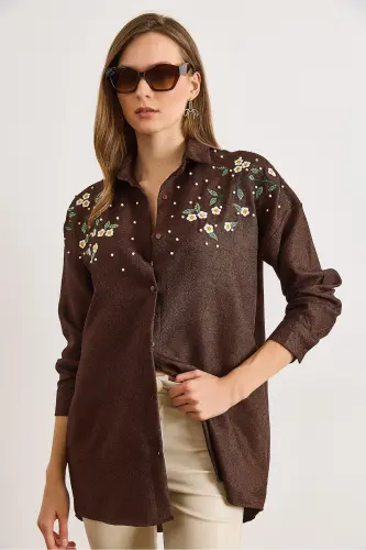 Kadın Acı Kahve Nakışlı İncili Yün Efektli Oversize Kışlık Gömlek GML-19001159-Acı Kahve - 6