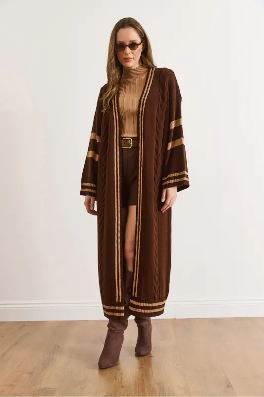 Kadın Acı Kahve Şerit Detaylı Maxi Oversize Triko Hırka HRK-19000317-Acı Kahve - 2