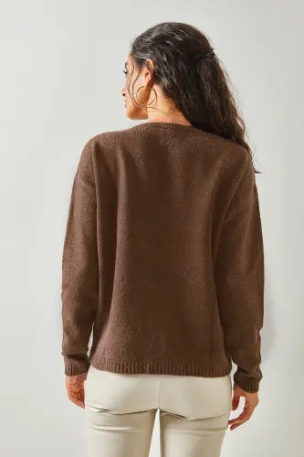 Kadın Acı Kahve V Yaka Yumuşak Dokulu Triko Kazak KZK-19000598-Acı Kahve - 3