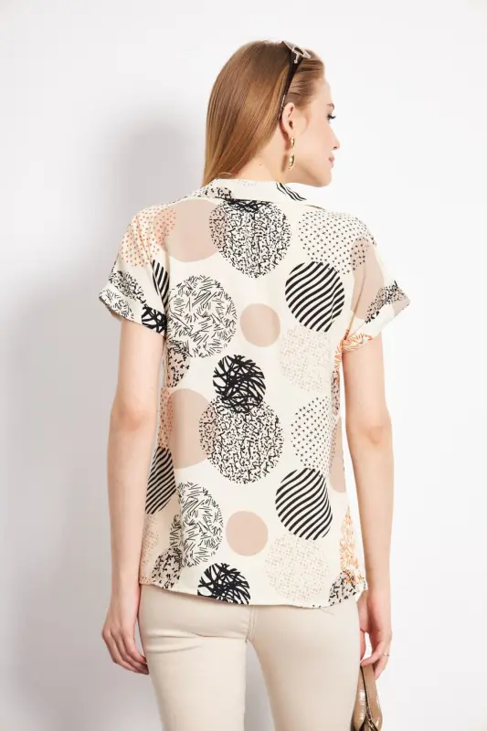 Kadın Açık Bej Desenli Kısa Kol Gömlek ARM-22Y001052-Açık Bej - 5
