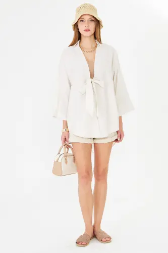 Kadın Açık Bej Kendinden Çizgili Önden Bağlamalı Kimono Gömlek ARM-24Y001101-Açık Bej - 4