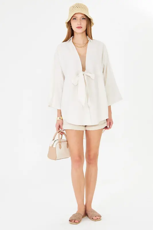 Kadın Açık Bej Kendinden Çizgili Önden Bağlamalı Kimono Gömlek ARM-24Y001101-Açık Bej - 4