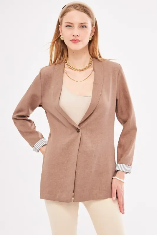 Kadın Açık Kahve Kol İçi Çizgili Tek Düğmeli Ceket ARM-22K001122-Açık Kahve - 2