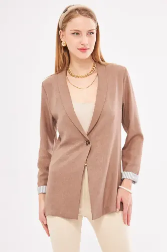 Kadın Açık Kahve Kol İçi Çizgili Tek Düğmeli Ceket ARM-22K001122-Açık Kahve - 4