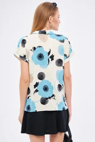 Kadın Açık Mavi Desenli Kısa Kol Gömlek ARM-22Y001052-Açık Mavi - 4