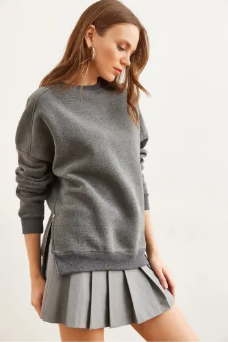 Kadın Antrasit Yanları Fermuar Detaylı İçi Polarlı Kalın Sweatshirt SWT-19000624 - Antrasit 