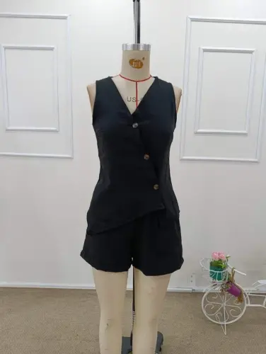 Kadın Askılı önü Düğmeli Asimetrik Detaylı Bluz Ve Astarlı Short Ikili Takım - 6