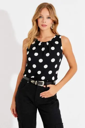 Kadın Askılı Yakası Büzgülü Puantiyeli Atlas Bluz - 4