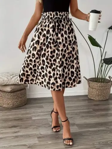 Kadın Askılı Yuvarlak Yakalı Viskon Bluz Ve Leopar Desenli önü Düğmeli Midi Etek Ikili Takım - BÜYÜKBEDENIZ (1)