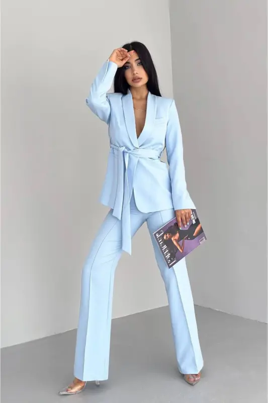 Kadın Bağlamalı Sahte Cepli Kemerli Şal Yaka Blazer Ceket Boru Paça Esnek Pantolon Takım Elbise - Bebe Mavisi - 5