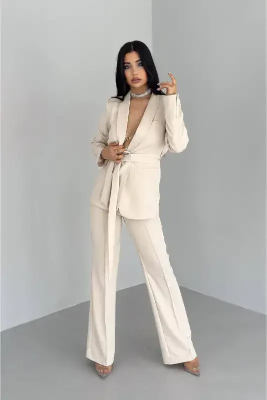Kadın Bağlamalı Sahte Cepli Kemerli Şal Yaka Blazer Ceket Boru Paça Esnek Pantolon Takım Elbise-Bej - 5