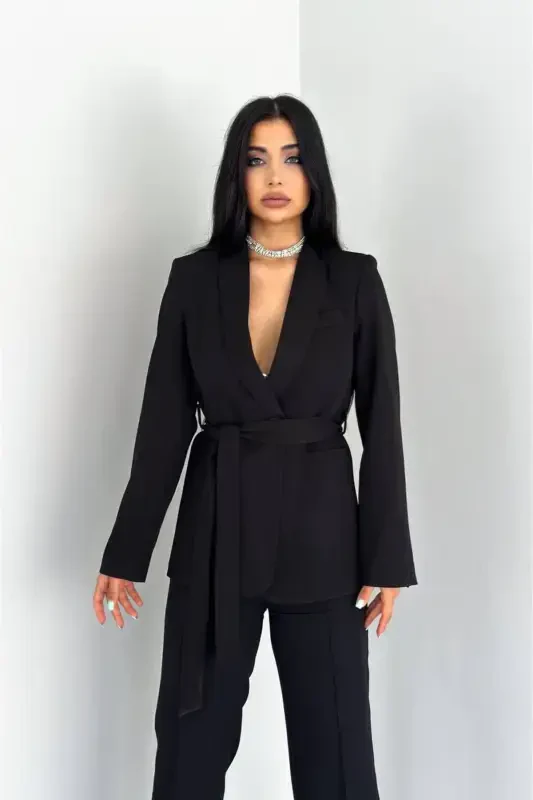 Kadın Bağlamalı Sahte Cepli Kemerli Şal Yaka Blazer Ceket Boru Paça Esnek Pantolon Takım Elbise-Siyah - 2