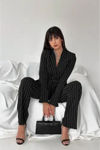 Kadın Bağlamalı Sahte Cepli Kemerli Şal Yaka Blazer Ceket Boru Paça Esnek Pantolon Takım Elbise-Siyah Çizgili - 2