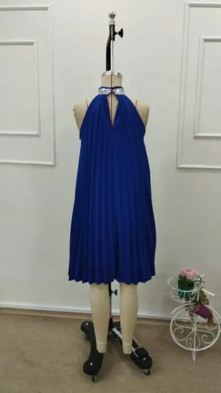 Kadın Balıkçı Yaka Omuzlardan Açık Pılelı Kısa Janjan Krep Elbise - 8