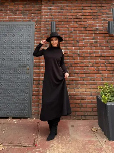 Kadın Balıkçı Yaka Omuzlardan Açık Uzun Kollu Janjan Krep Elbise - 1