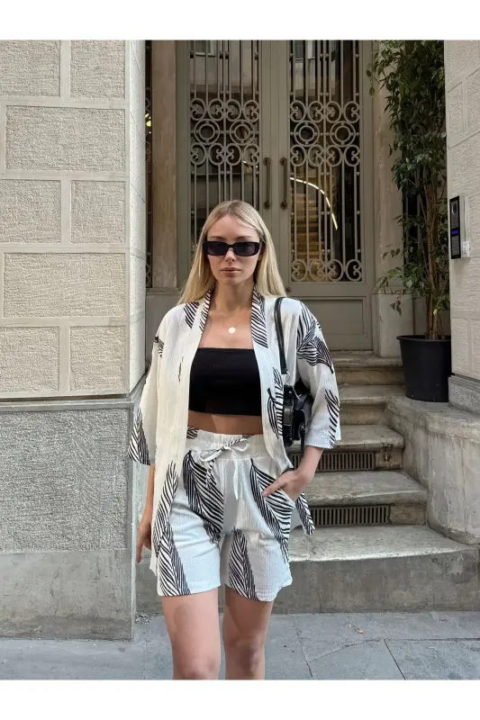 Kadın Baskı Düşük Omuz Şortlu Kimono Takım-beyazsiyah - 2