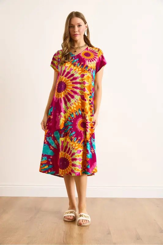 Kadın Batik Çok Renkli V Yaka Desenli Dokuma Viskon Midi Çan Elbise ELB-19002443-Batik Çok Renkli - 2