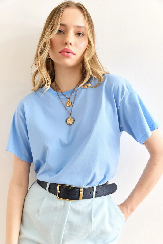 Kadın Bebe Mavi Bisiklet Yaka Basic Tişört TSH-19000774 - Bebe Mavi - OLALOOK