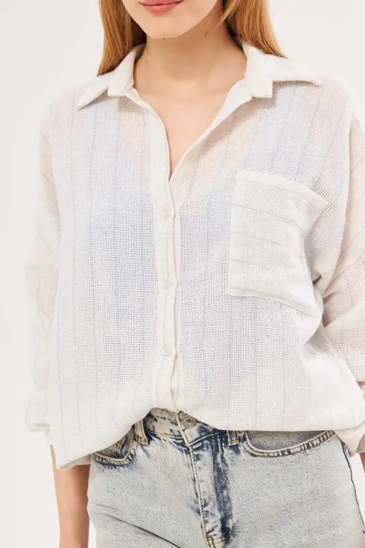 Kadın Bebe Mavi Uzun Kollu Cep Detaylı Sırtı Pileli Çizgili Oversize Gömlek ARM-24Y001053-Bebe Mavi - 3