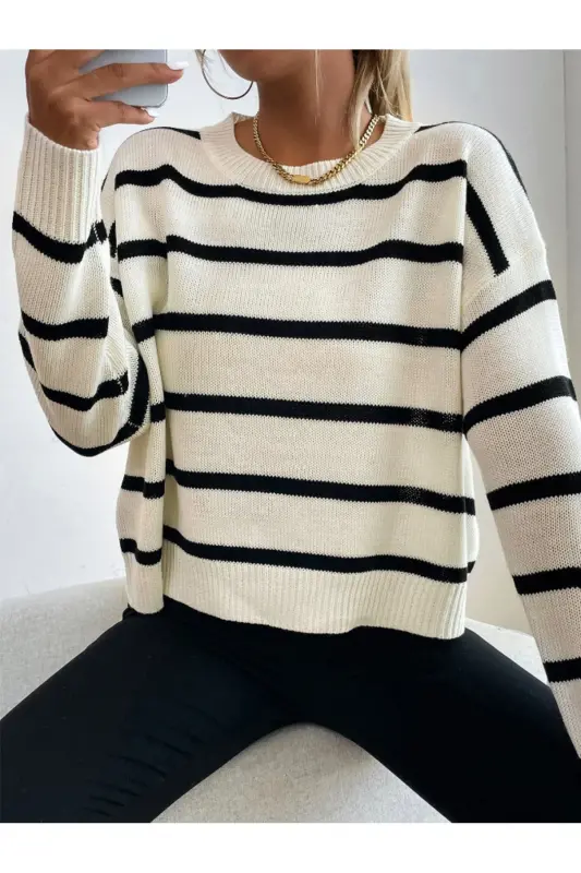 Kadın Bej Dik Yaka Oversize Model Kazak Tunik - BEjçizgili - KUPAKIZI