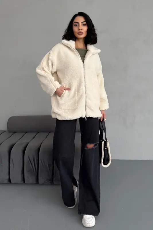 Kadın Bej Oversize Peluş Mont - Çift Fermuarlı, Dik Yakalı-Bej - 7