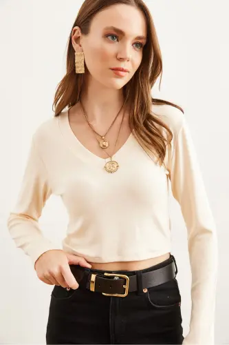 Kadın Bej V Yaka Soft Touch Esnek Bluz BLZ-19002767 - Bej - OLALOOK (1)