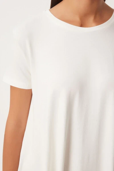 Kadın Beyaz Asimetrik Viskon Örme T-shirt EN00599-Beyaz - 3