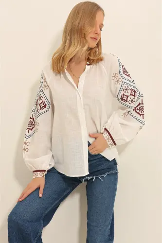 Kadın Beyaz Balon Kol Nakışlı Yakasız Gömlek Alc-X11290-BEYAZ - 1