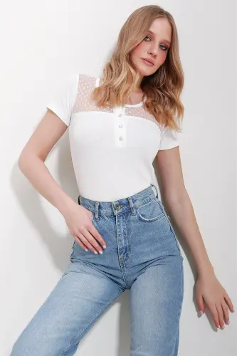 Kadın Beyaz Bisiklet Yaka Tül Detaylı Çıt Çıt Kapamalı Bluz ALC-X11580-BEYAZ - 3