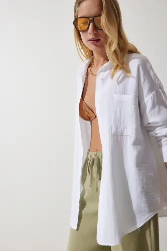 Kadın Beyaz Cepli Oversize Müslin Gömlek MX00150 - Beyaz 
