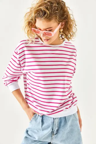 Kadın Beyaz Fuşya Basic Yumuşak Dokulu Salaş Sweatshirt SWT-19000457 - Beyaz Fuşya - 1